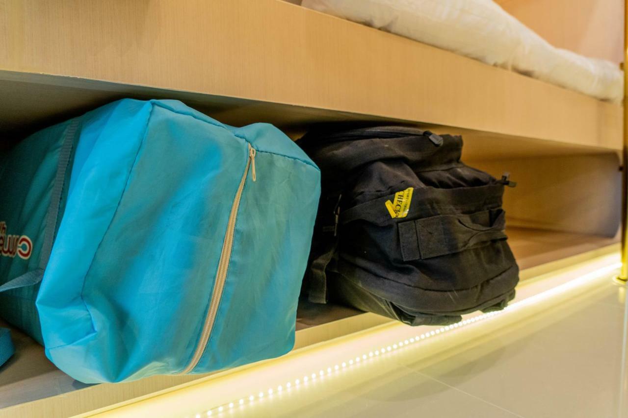The Lol Elephant Hostel Бангкок Екстер'єр фото